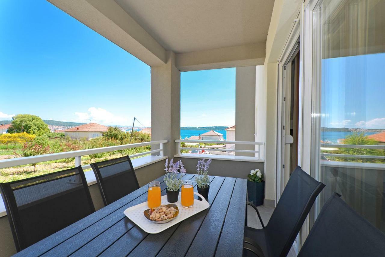 Sunshine Apartment Trogir Exterior photo